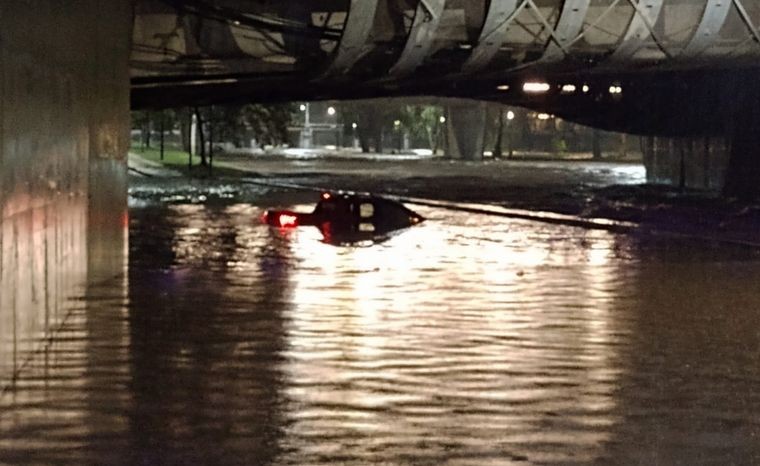 Los sorprendió la crecida y tuvieron que ser rescatados | Córdoba
