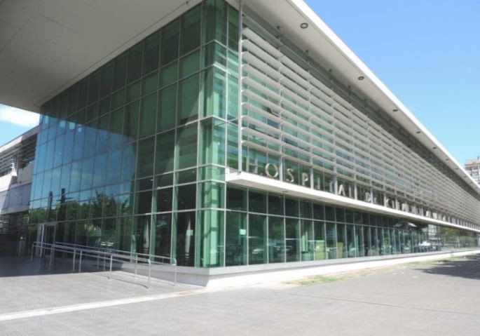 Una mujer está muy grave tras ser rociada con alcohol y prendida fuego en su casa de Rosario | Actualidad