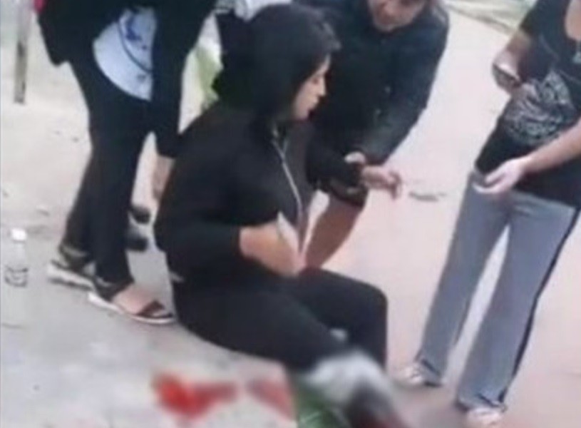 "Entonces apuñalame": una joven se resistió a un robo y se enfrentó a los gritos con el ladrón | Actualidad