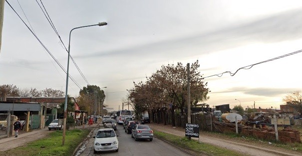 Inseguridad sin freno: para robarle, balearon a un adolescente que esperaba el colectivo | Actualidad