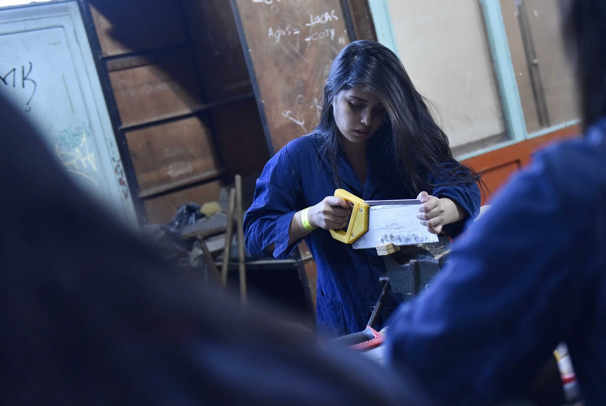 Condenan a un docente por acoso sexual contra dos alumnas en una escuela porteña | Actualidad