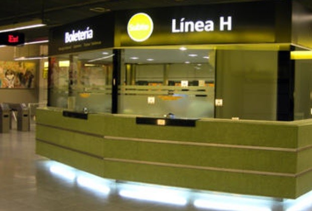 Violento asalto en el subte: con una amoladora, robaron la caja de una boletería | Actualidad