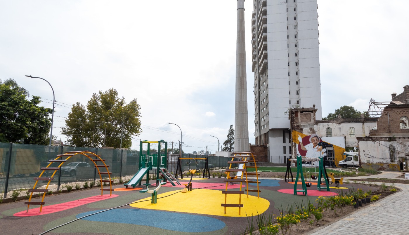 Llaryora encabeza el acto de inauguración del paseo de la antigua Cervecería Córdoba | Córdoba