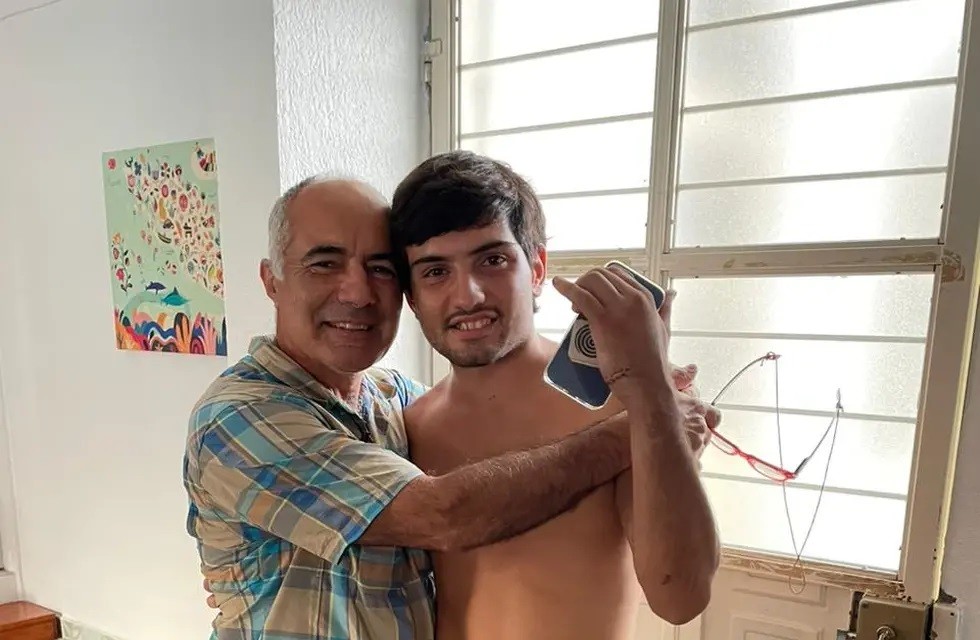 El padre de Santiago Lastra detalló como siguen los chicos atacados en México | Córdoba