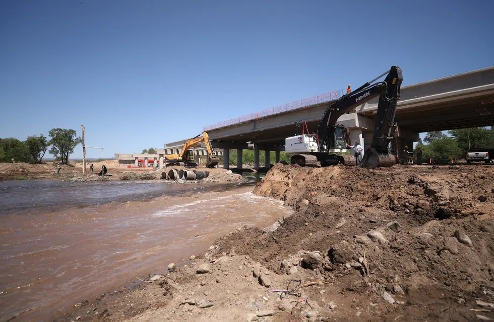 Murió un operario en la construcción de una autovía y otros dos están internados | Córdoba