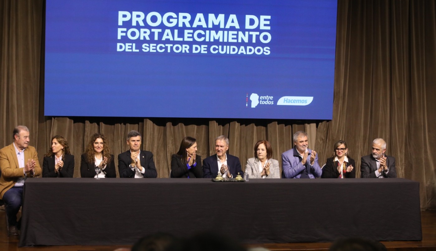 La Provincia lanzó un programa para profesionalizar las tareas de cuidado | Córdoba