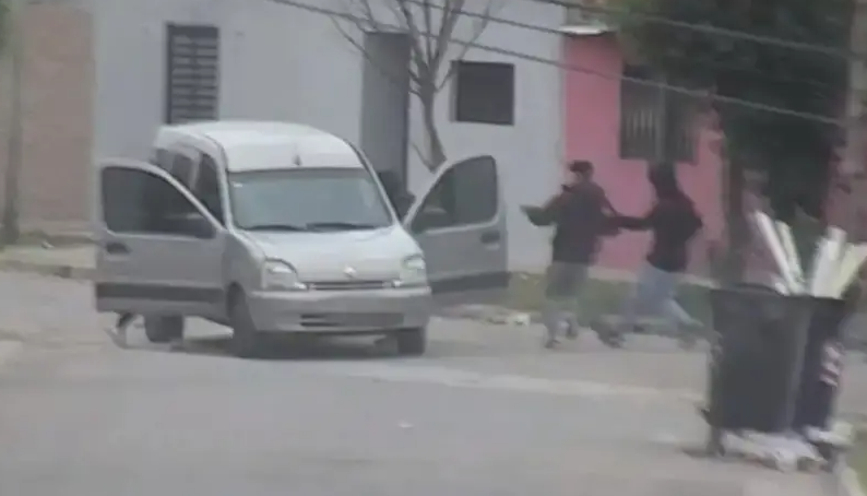 Grupo de adolescentes de entre 13 y 15 años atacaron a un conductor de Uber | Córdoba