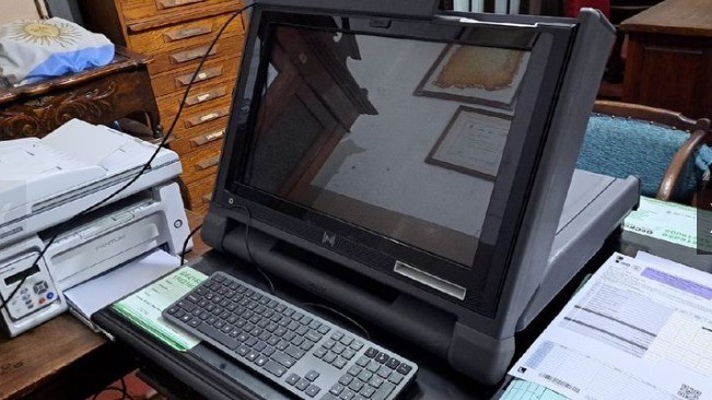 Fallas en el sistema: 3 de cada 10 escuelas presentaron demoras | Elecciones 2023