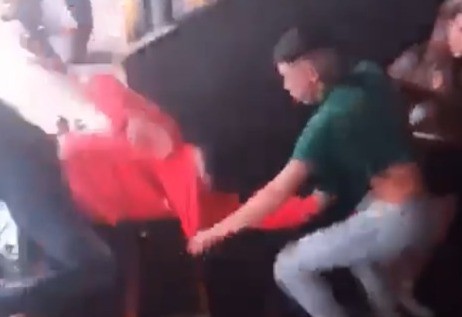 Video: feroz pelea en un boliche de Nueva Córdoba | Córdoba
