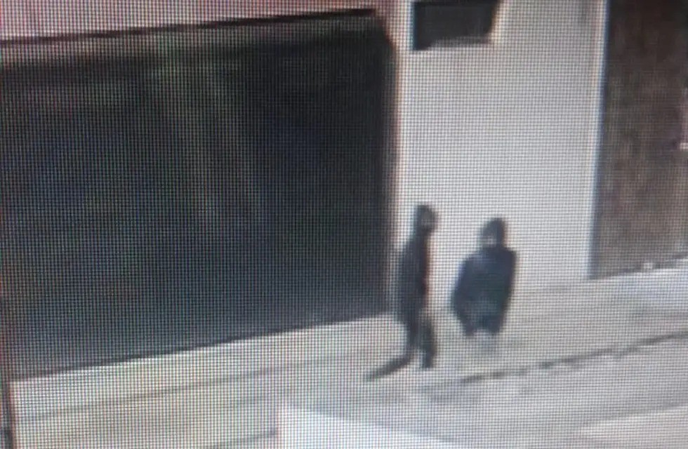 Delincuentes encapuchados robaron en una verdulería y fueron detenidos gracias a un vecino | Córdoba