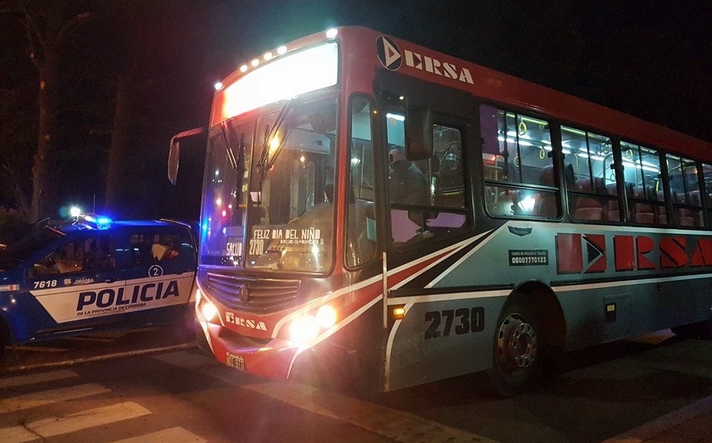 Detuvieron un hombre que habrìa manoseado a una niña de 8 años en un colectivo | Córdoba
