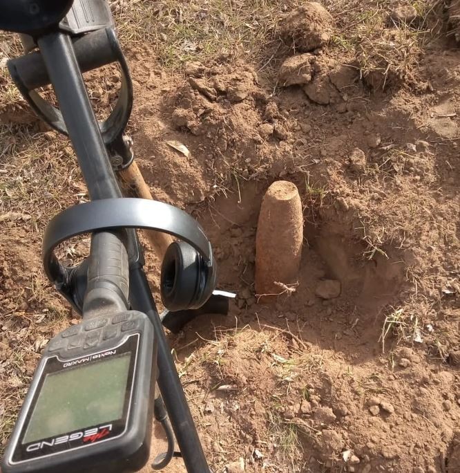 Río Tercero: rastreaba metales y encontró un proyectil de guerra | Córdoba