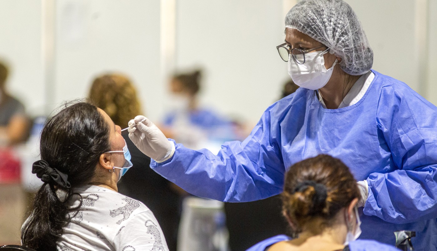 Aunque subieron los casos de coronavirus, especialistas aclararon que no hay impacto en la salud pública | Actualidad