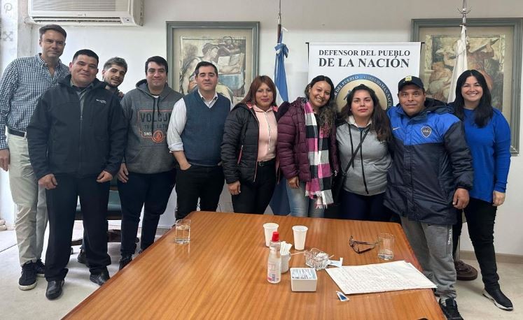 Una mujer pudo conocer a sus hermanos tras permanecer más de 30 años separados | Actualidad