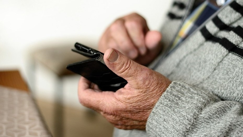 Jubilados estafados con llamadas de falsos empleados del Banco Nación en La Falda | Córdoba