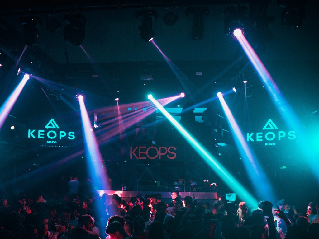 Golpearon brutalmente a una menor a la salida de una matiné | Córdoba