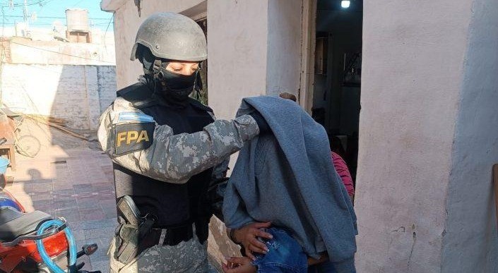 Detuvieron a una mujer por venta de drogas en barrio General Mosconi | Córdoba