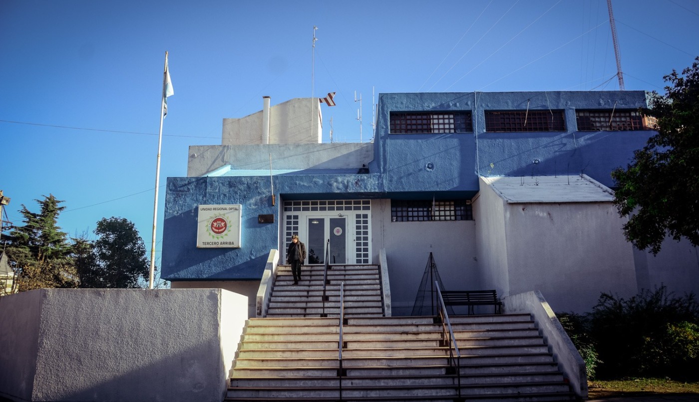 Una mujer fue detenida acusada de incendiar la casa de su expareja en Río Tercero | Córdoba