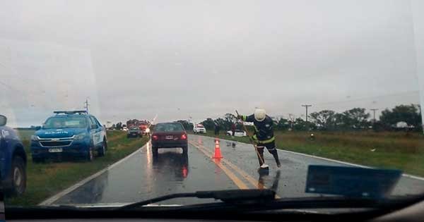 Accidente fatal: dos personas murieron en un choque entre un auto y un camión en Arroyo Algodón | Córdoba
