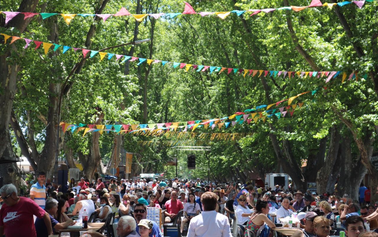 Este domingo se celebra la 42° Fiesta del Salame de Colonia Caroya  con entrada libre y gratuita | Córdoba