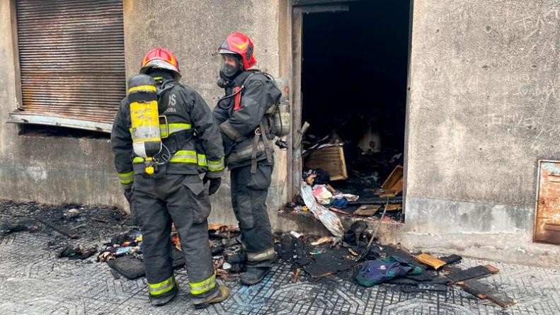 Se incendió una casa en barrio Alberdi y una joven resultó herida | Córdoba