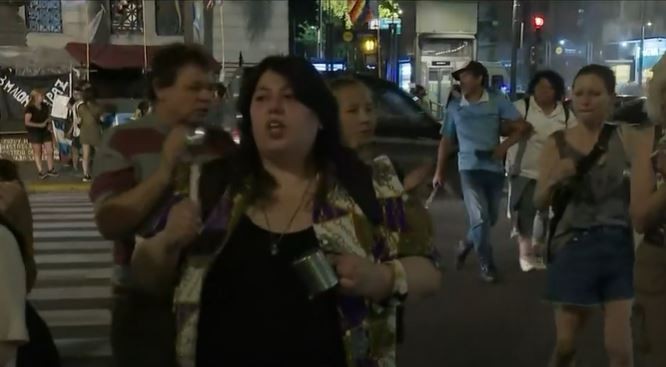 Otra noche de protestas y cacerolas | Actualidad