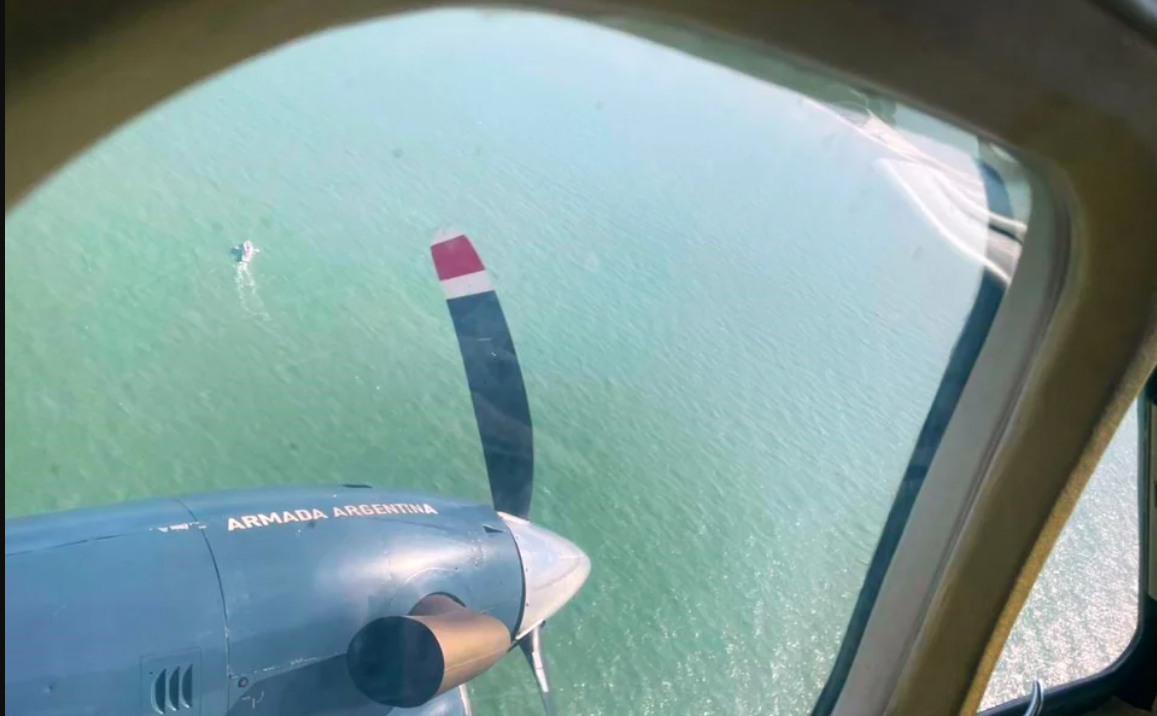 Kayakistas desaparecidos en Cariló: sumaron un avión de la Armada a la búsqueda | Actualidad