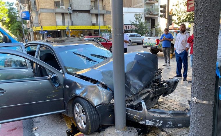 Iba borracho, cruzó semáforos en rojo y chocó a un taxista | Córdoba