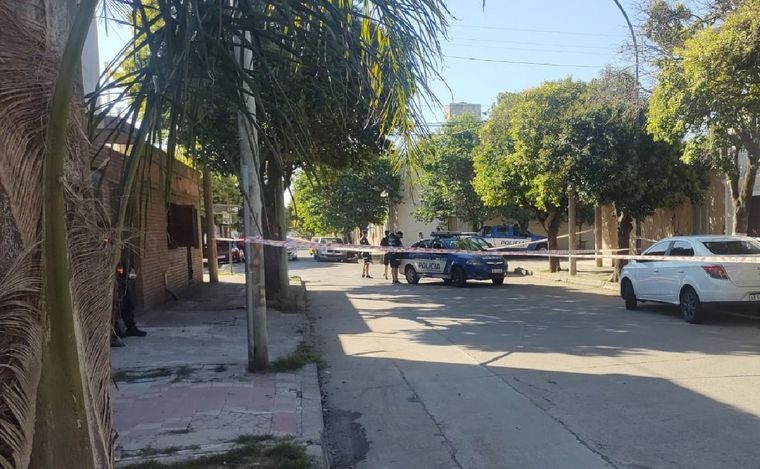 Murió el policía que se disparó en la cabeza tras sustraer un auto en Córdoba | Córdoba