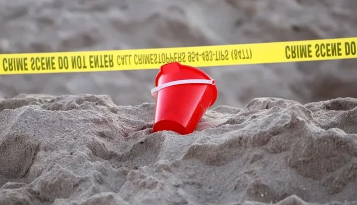 Tragedia en una playa de Florida: una nena de cinco años cayó en un pozo, quedó enterrada en la arena y murió | Internacionales