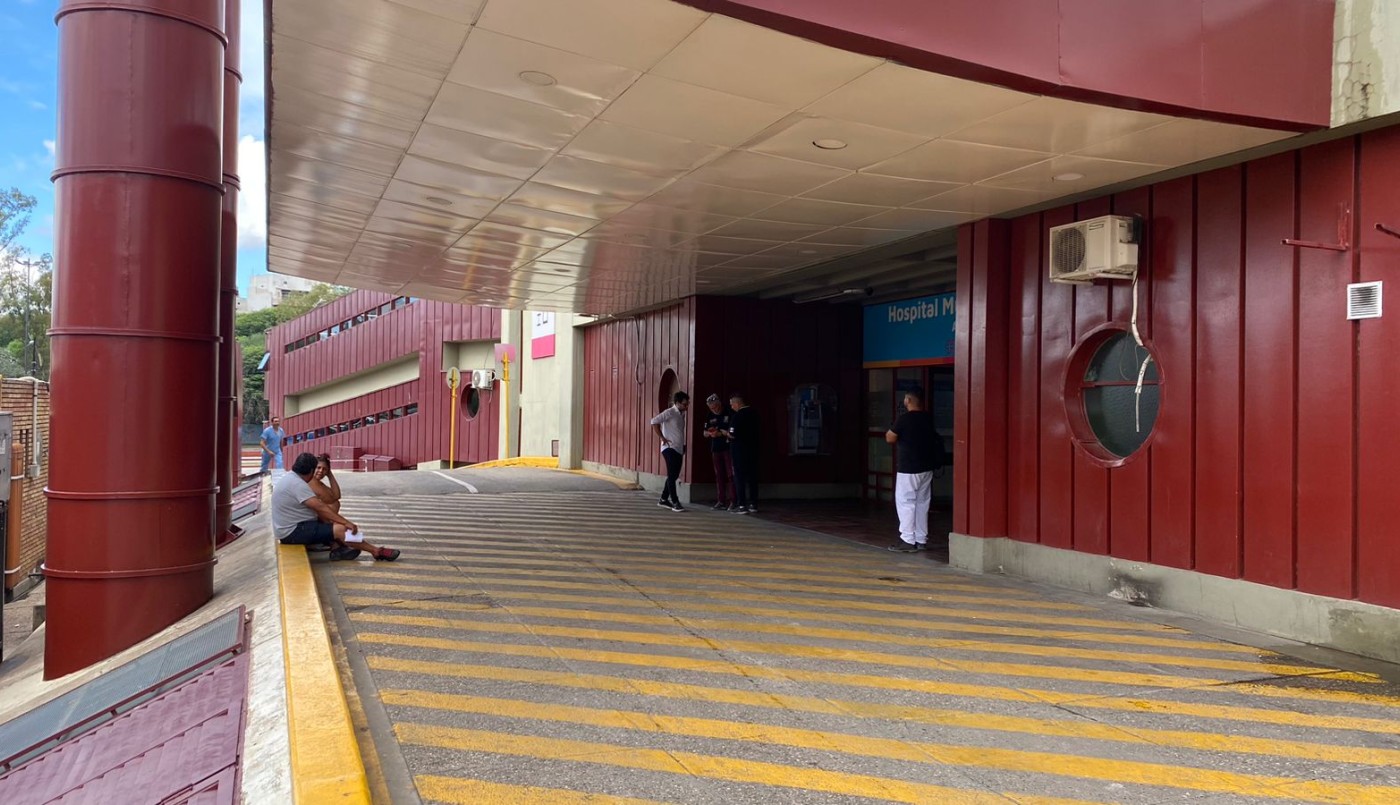 Violento asalto a taxista en Córdoba: lo apuñalaron y le robaron el auto | Córdoba