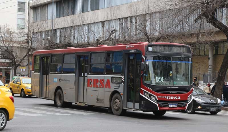Asambleas de UTA paralizan tres líneas de transporte urbano en Córdoba | Córdoba