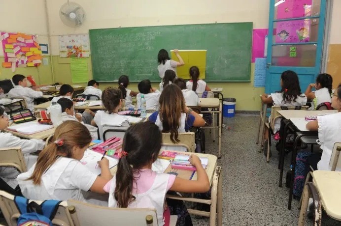 El Gobierno lanzó vouchers educativos para cuotas de colegios: cómo acceder | Actualidad