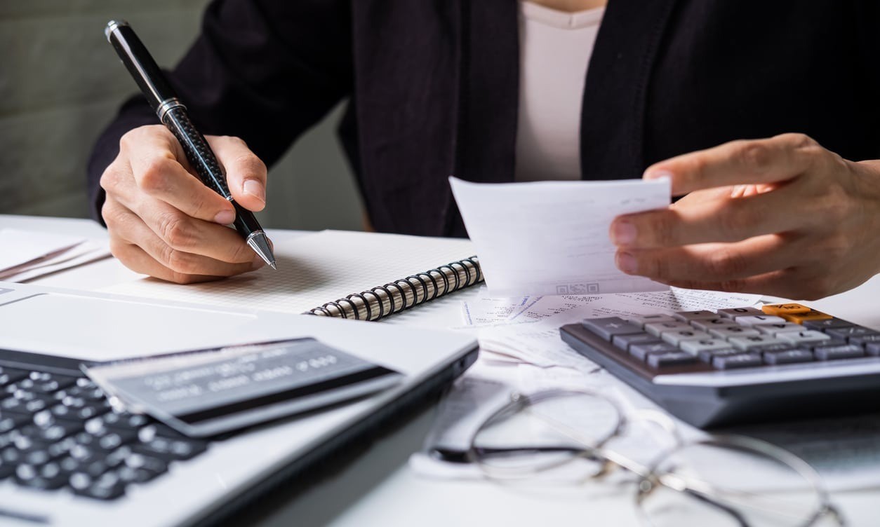 Impuestos y servicios: cuáles son los aumentos que llegan con abril | Actualidad