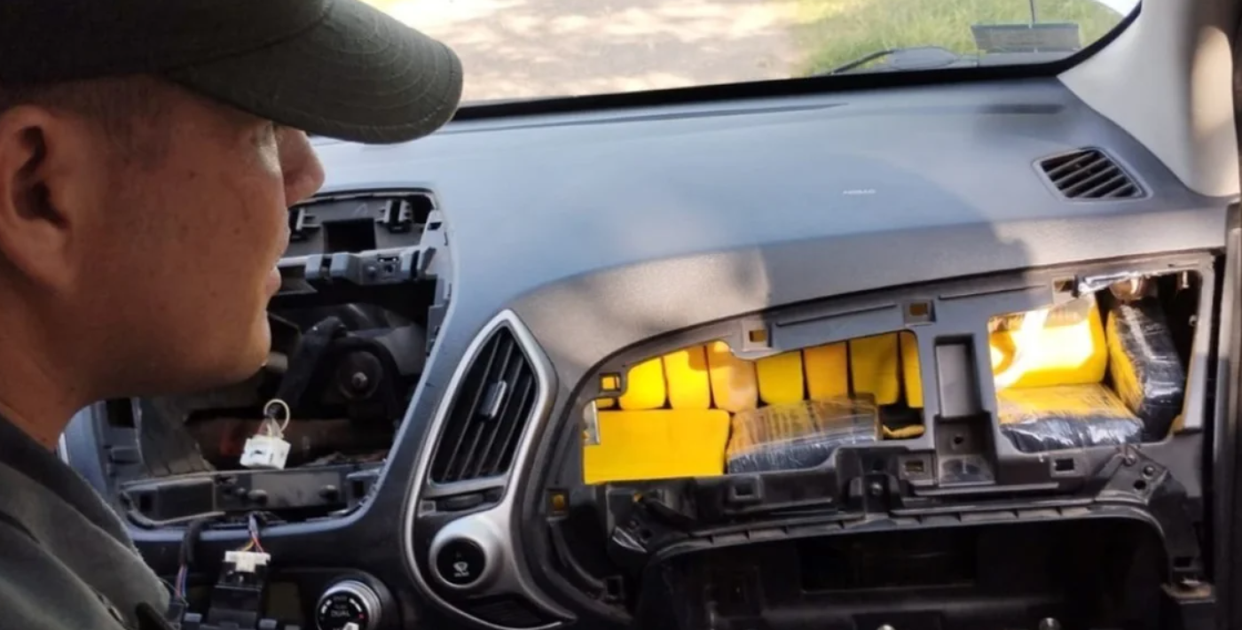 Chocó un control de Gendarmería y descubrieron que tenía 13 kilos de cocaína en el auto | Actualidad