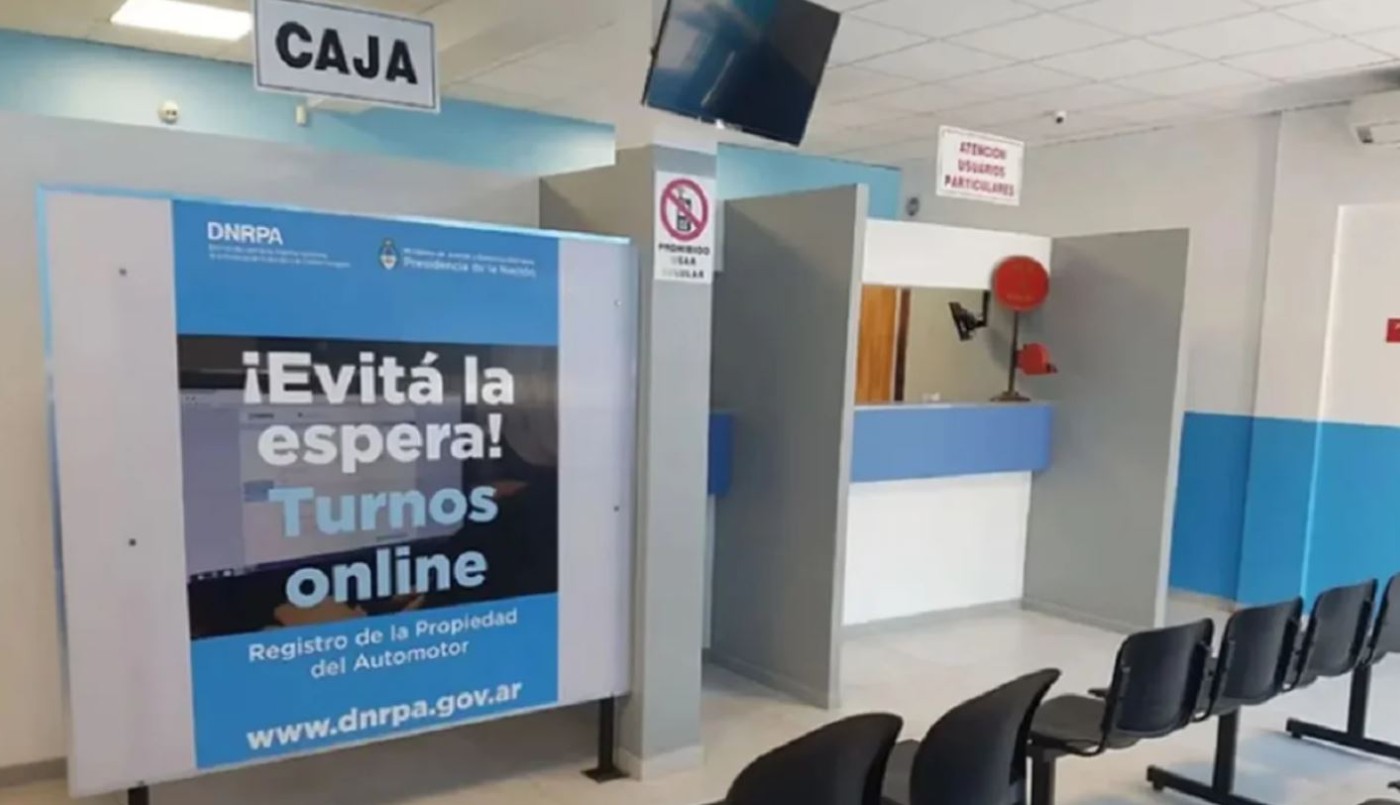 El Gobierno volvió a aumentar el costo de los trámites para comprar o transferir un auto | Actualidad