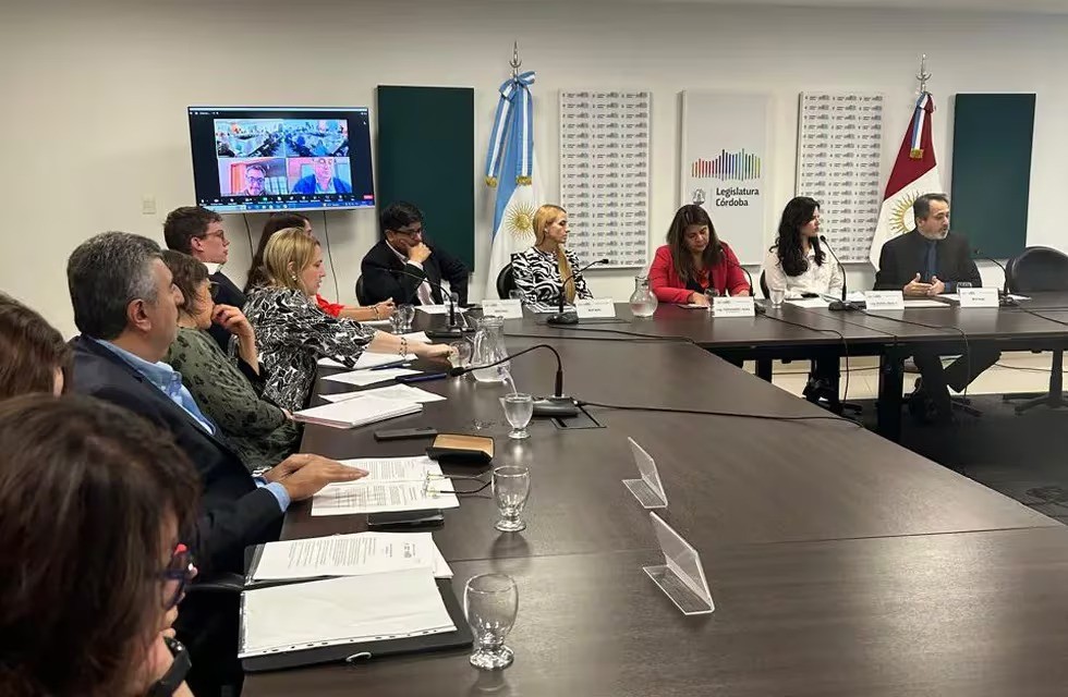 Comenzó el debate para sumar controles sobre el cobro extorsivo de “naranjitas” | Córdoba