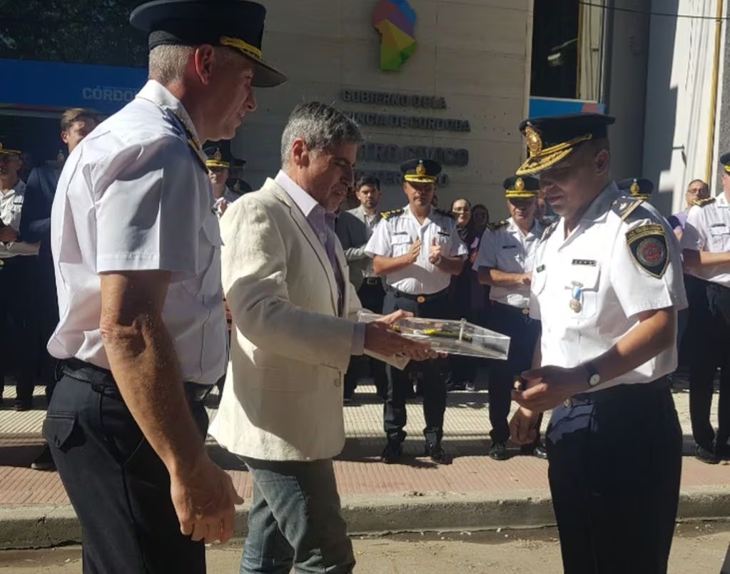 Héroe de la Policía: reconocimiento y ascenso por mérito extraordinario | Córdoba