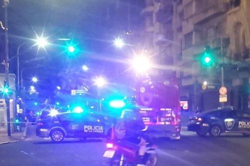 Llegaba tarde al cine, dejó su auto frente al Congreso y lo revisó la Brigada de Explosivos | Actualidad