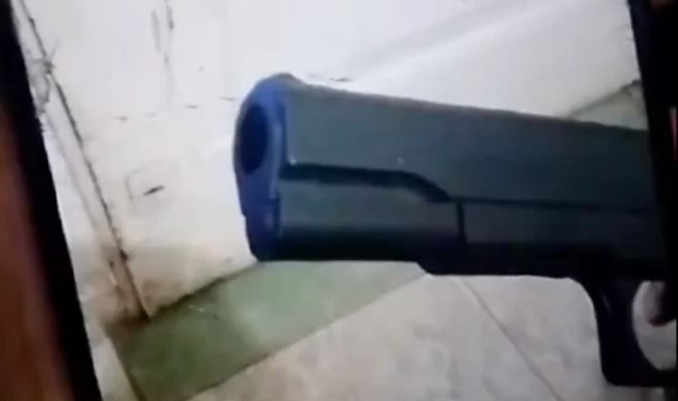 Un estudiante de 14 años llevó un arma al colegio y amenazó con cometer una masacre en González Catán | Actualidad