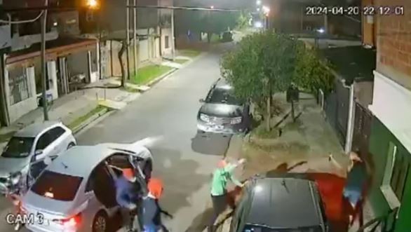 Robo piraña en Isidro Casanova: balearon a un hombre para llevarse su auto | Actualidad