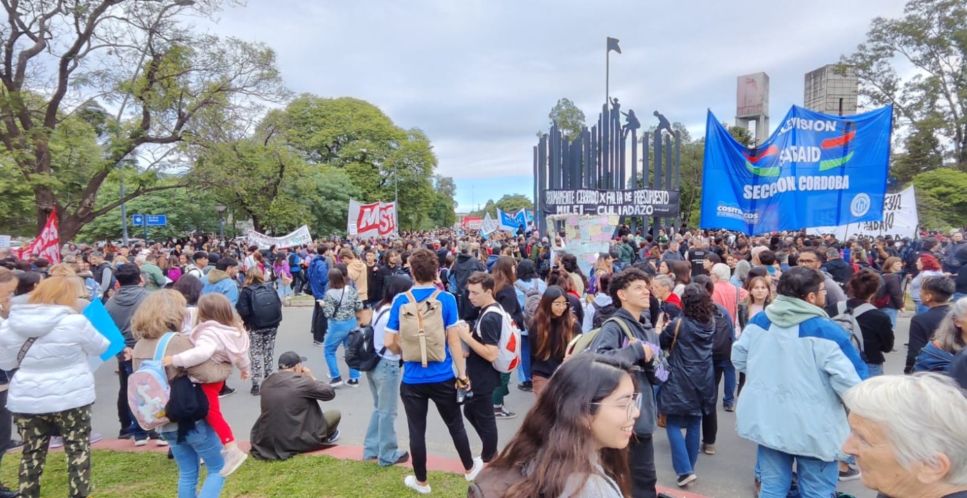 Las mejores fotos de la marcha universitaria en Córdoba | Córdoba