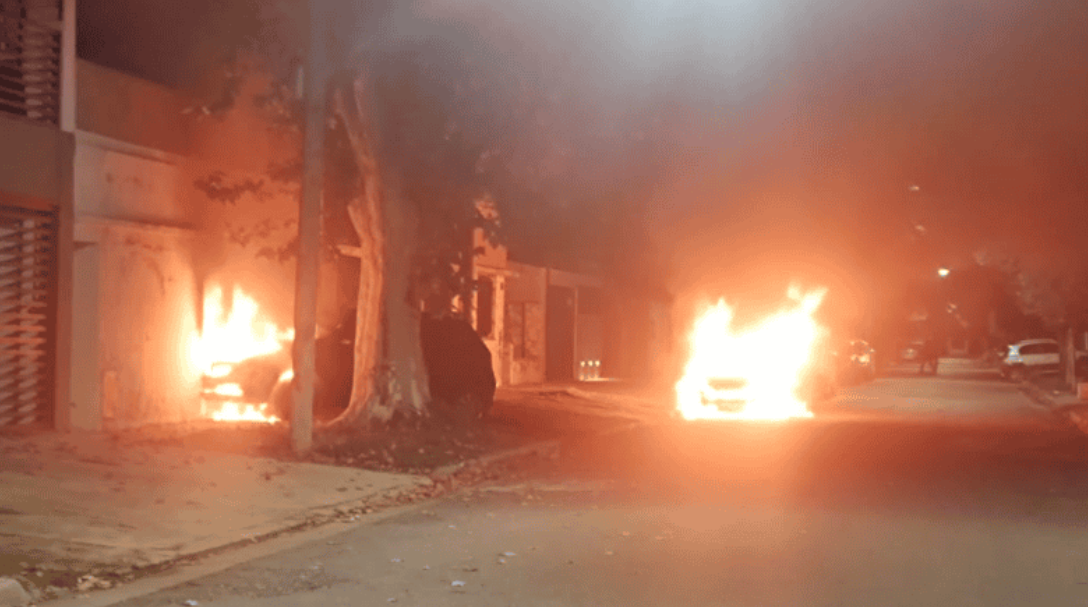 Liberaron a los tres sospechosos de quemar 13 coches en Rosario | Actualidad