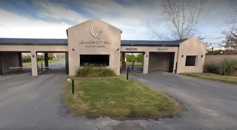 Ladrones quisieron entrar a un country de City Bell a través de un arroyo y los descubrieron: balacera con la Policía | Actualidad