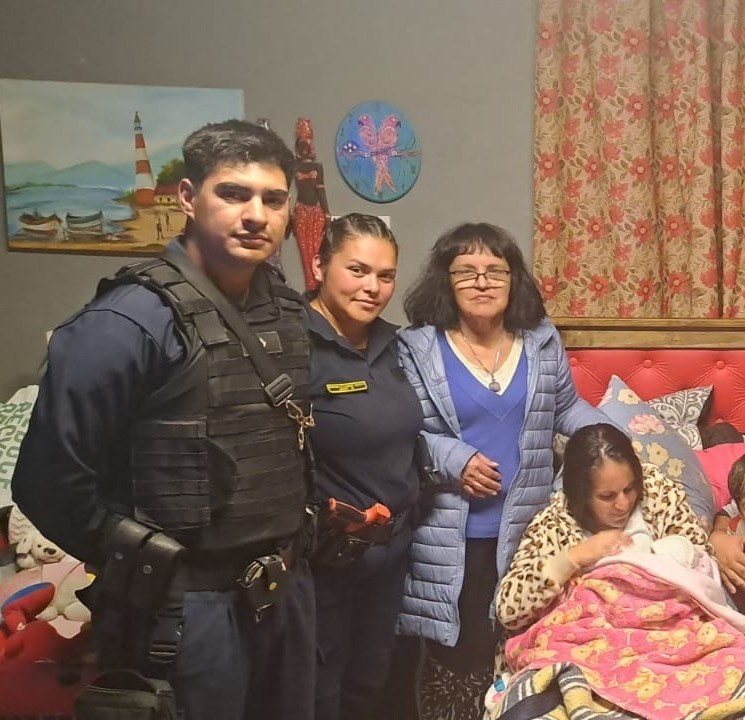 Personal policial asistió en el nacimiento de una bebé en Bº Bella Vista | Córdoba
