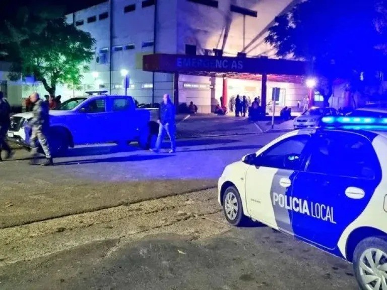 Macabro: abandonaron una camioneta con cuatro cadáveres frente a un hospital en Bahía Blanca | Actualidad