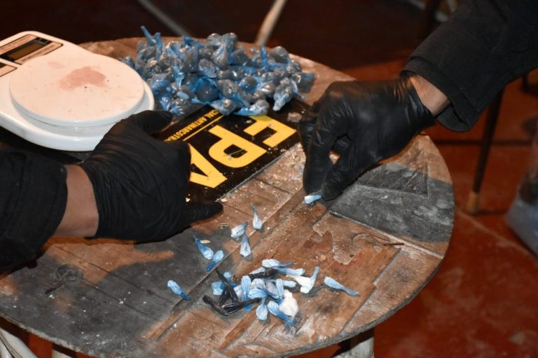 Villa el Libertador: detuvieron a una narcofamilia y desmantelaron una red de venta de droga | Córdoba