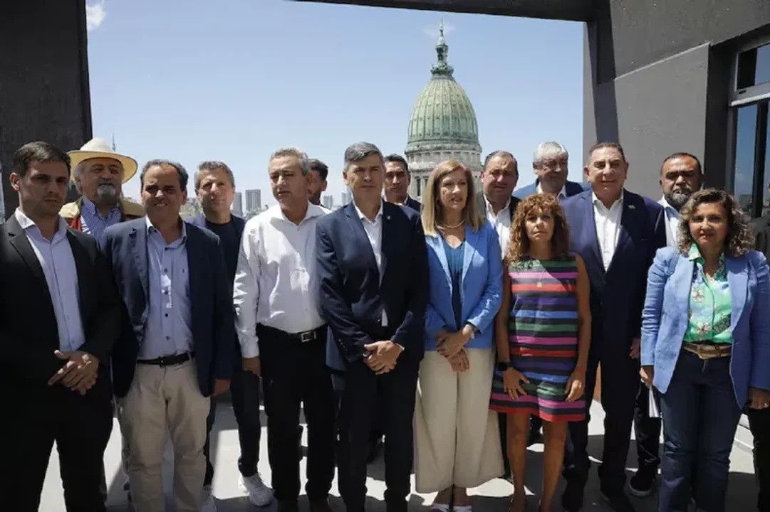 Intendentes de todo el país marcharan al congreso pidiendo aumento de subsidios destinados al transporte | Córdoba