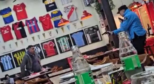 Un policía mató a un hombre que lo amenazó con un cuchillo en Balvanera | Actualidad