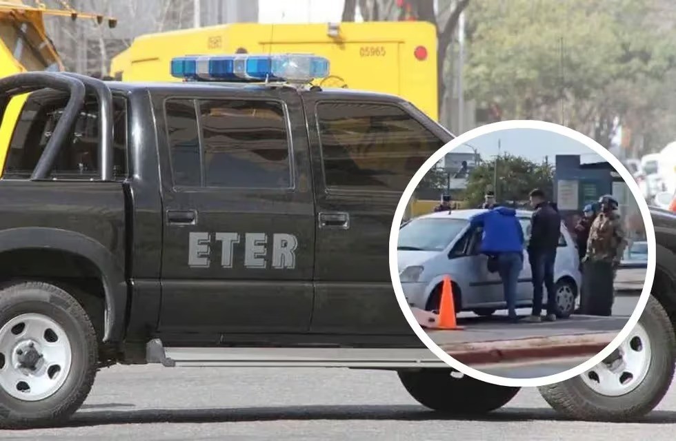 Una mujer se atrincheró en su auto por un control de ITV y tuvo que intervenir el ETER | Córdoba